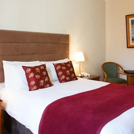 מלון Clonakilty Hotel
