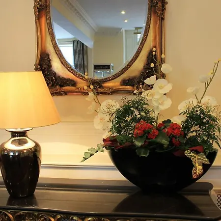 מלון Clonakilty Hotel קלונקילטי
